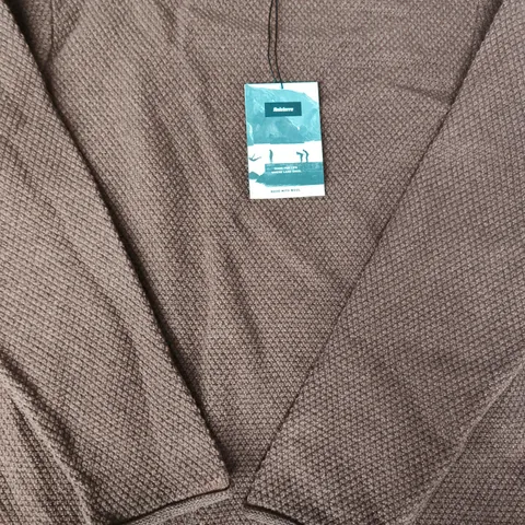 FINISTERRE BARENTS JUMPER IN PECAN SIZE XL