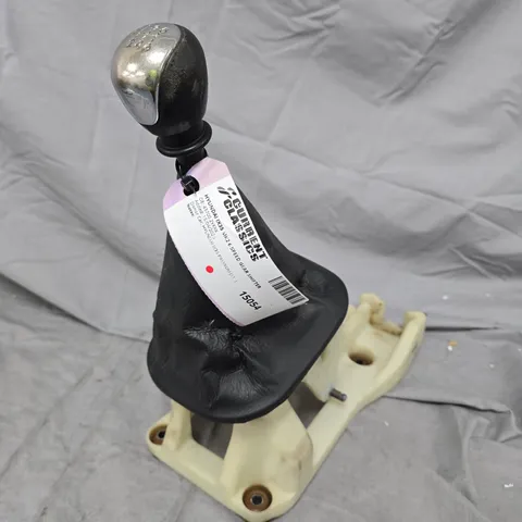 HYUNDAI IX35 MH2 6-SPEED GEAR SHIFTER ASSEMBLY WITH BOOT