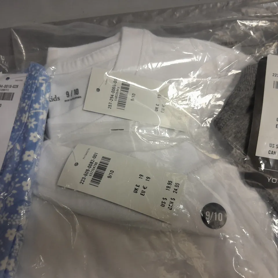 LOT OF 9 ASSORTED BAGGED ABERCROMBIE & FITCH KIDS CLOTHING ITEMS - ALL 9/10