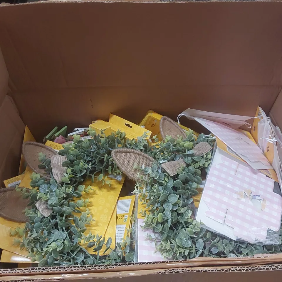 PALLET CONTAINING A VERY LARGE QUANTITY OF ASSORTED EASTER PRODUCTS