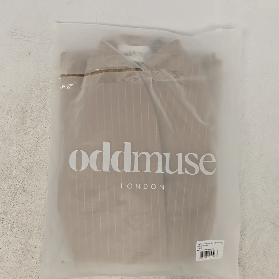 BAGGED ODDMUSE TAILORED SLEEVELESS BLAZER IN CAMEL SIZE SMALL