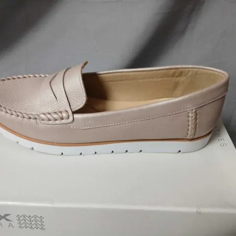 GEOX KOOKEAN 41 TAUPE LEATHER LOAFERS – WOMEN'S