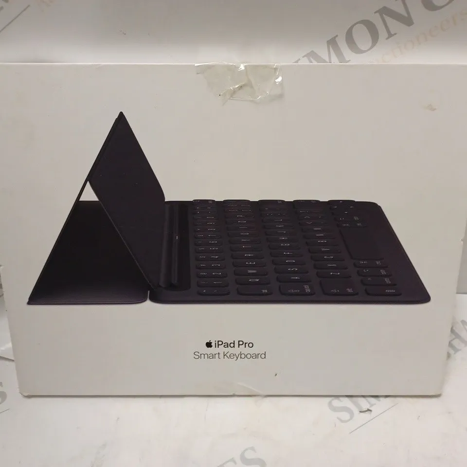 BOXED IPAD PRO SMART KEYBOARD