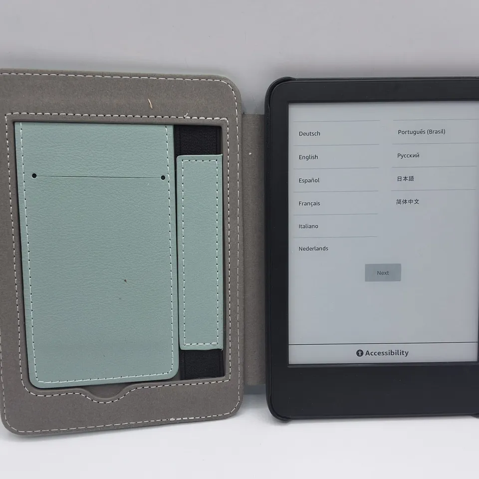 AMAZON KINDLE E-READER WITH MOKO GREEN FOLDING CASE - C2V2L3