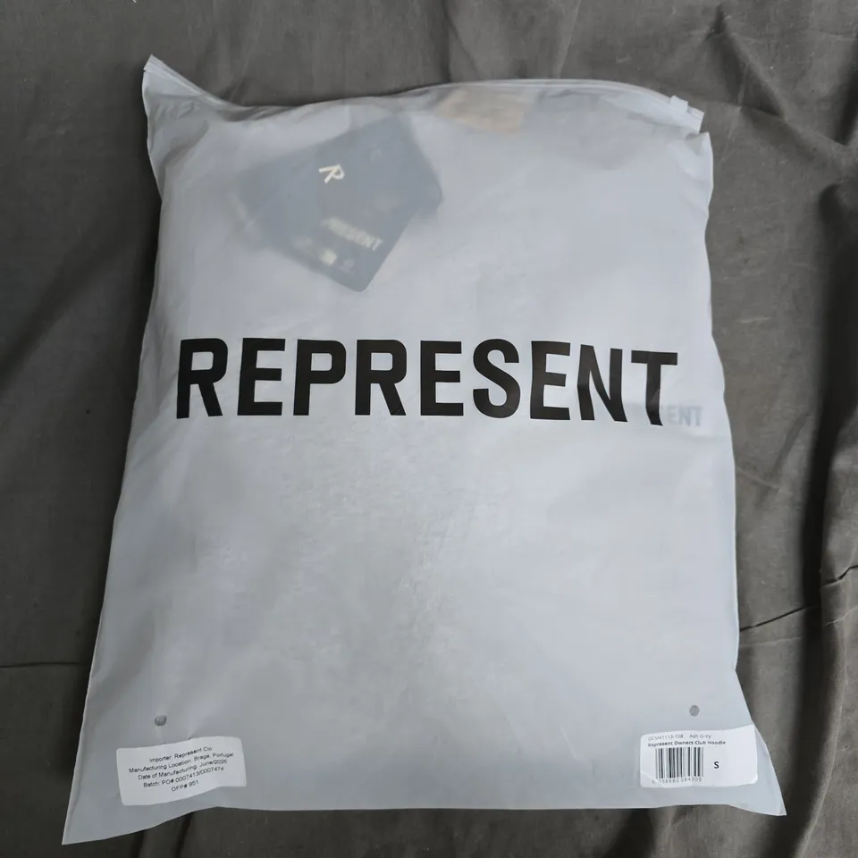 BAGGED REPRESENT OWNERS CLUB HOODIE IN GREY - SMALL