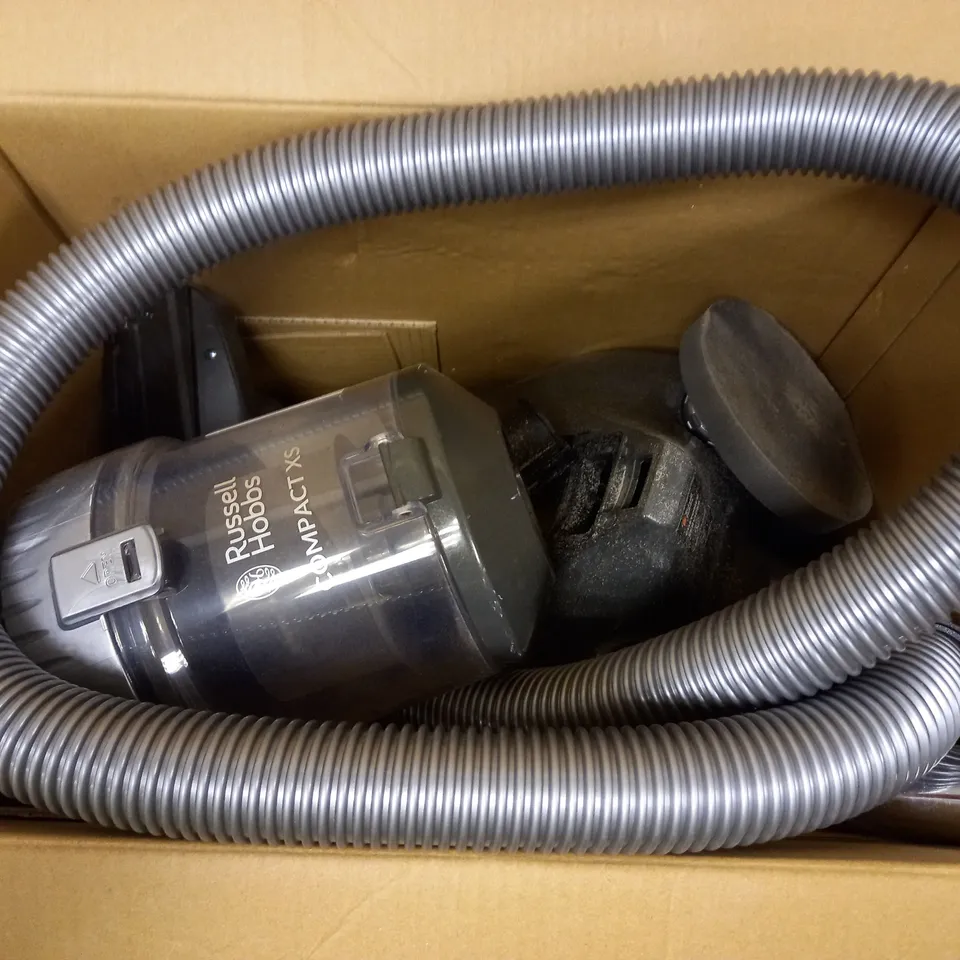 RUSSELL HOBBS COMPACT XS CYLINDER VACUUM