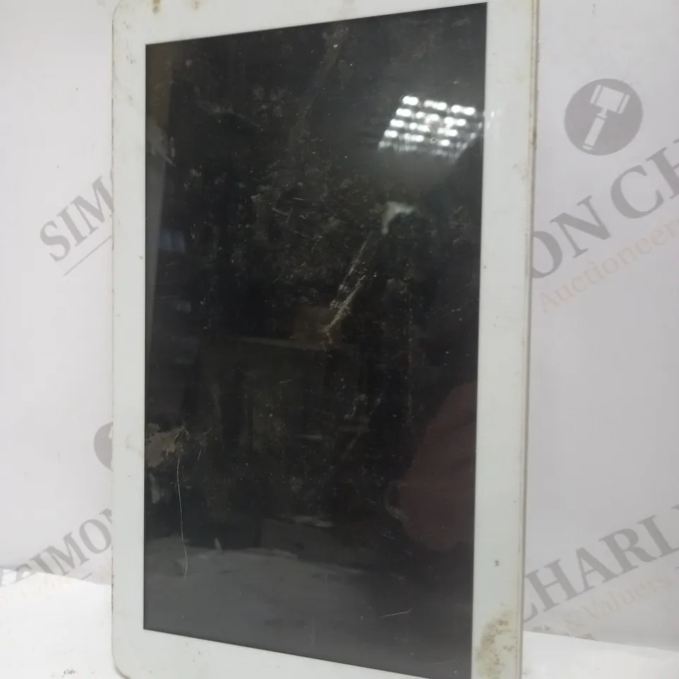 BUSH AC10BU ANDROID TABLET IN SILVER