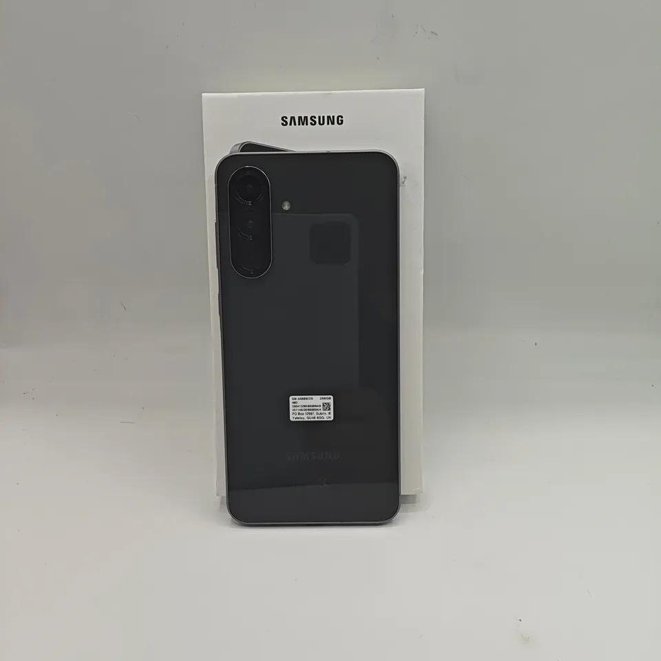BOXED SAMSUNG GALAXY A56 5G 8/256GB IN AWESOME GRAPHITE - SM-A566