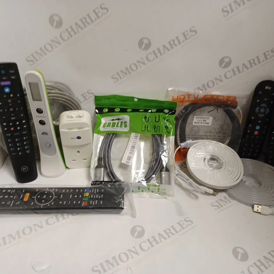 APPROXIMATELY 15 ELECTRICALS ITEMS TO INCLUDE TV REMOTES, HDMI CABLES, BT CONNECTOR, ETC