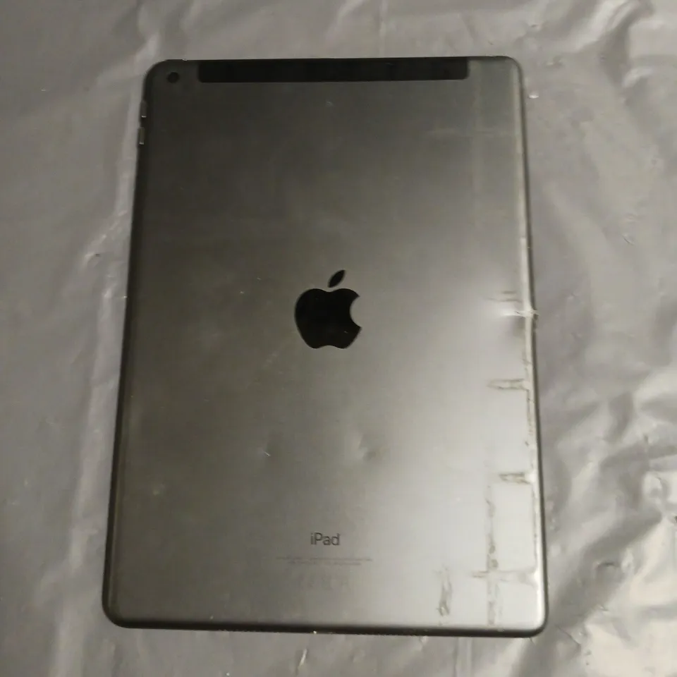 APPLE IPAD 9TH GEN TABLET IN BLACK 