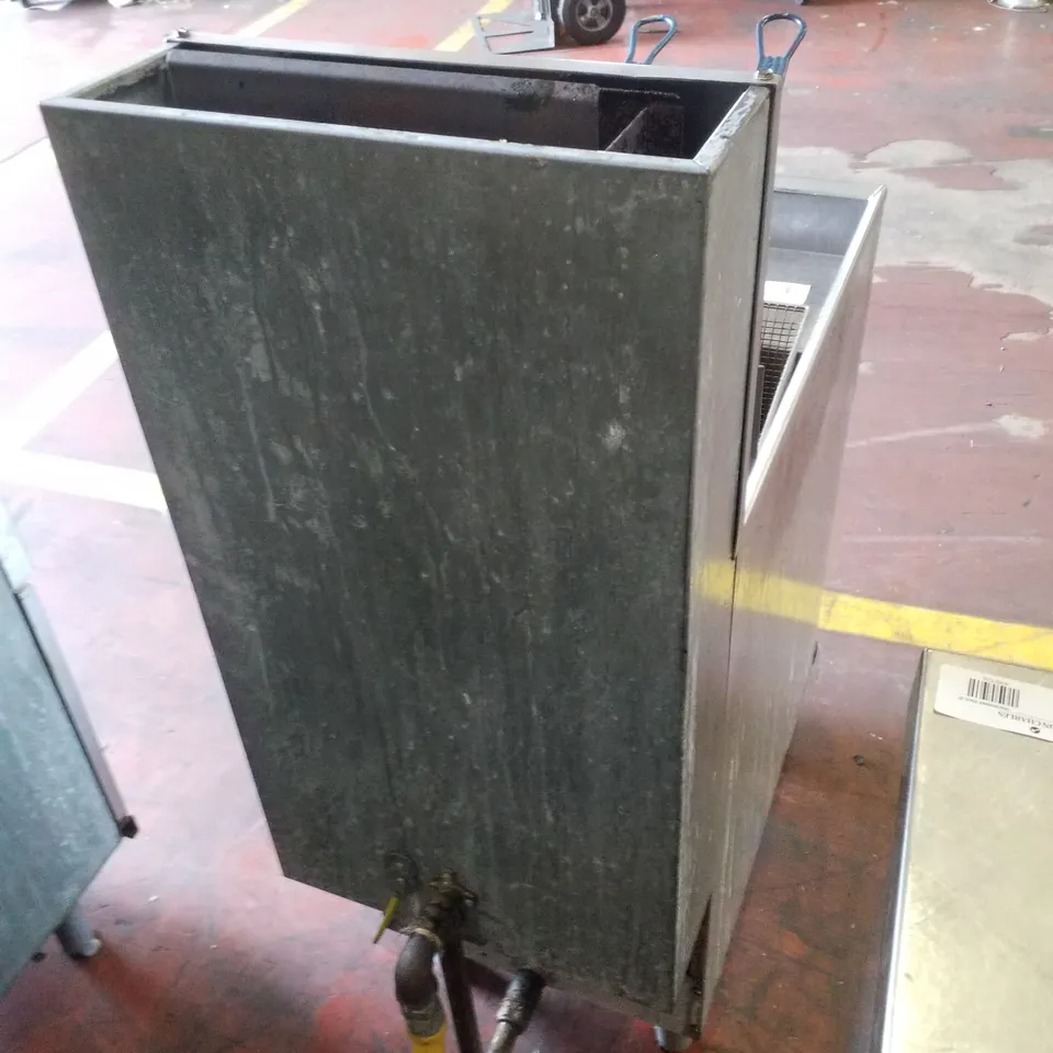 PITCO M35C FRYALATOR TWIN-TANK GAS FRYER