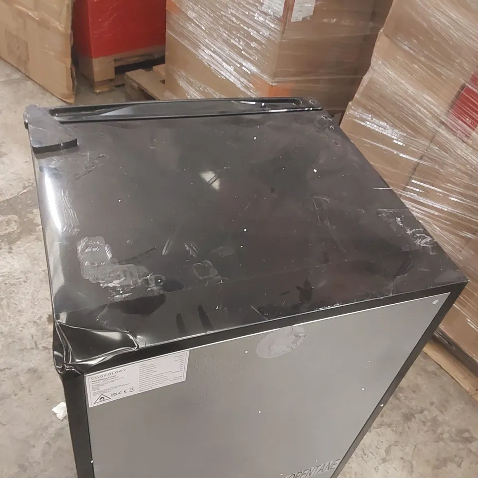 COOKOLOGY UCIF93BK/E 93L FREESTANDING UNDER COUNTER FRIDGE WITH CHILLER BOX – BLACK
