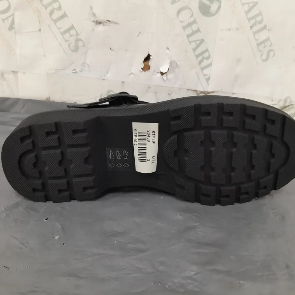 APPROXIMATELY 10 LILLEY'S BLACK LEATHER BUCKLE OPEN TOP SHOES IN SIZE 2