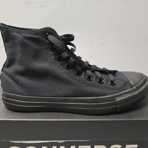 BOXED CONVERSE BLACK C TAYLORS BOOTS - UK 6.5 