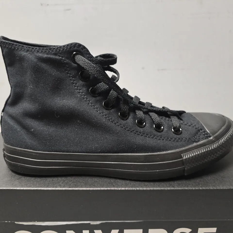 BOXED CONVERSE BLACK C TAYLORS BOOTS - UK 6.5 