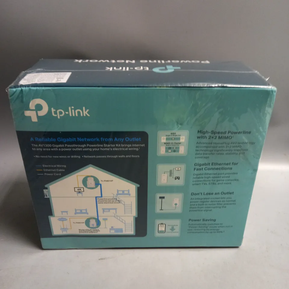 NEW AND SEALED TP-LINK PASSTHROUGH POWERLINE NETWORK EXTENDER 