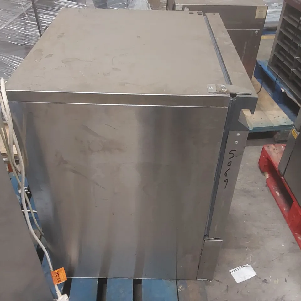 WILLIAMS HAZ5UCSA HC R3 COMMERCIAL UNDERCOUNTER REFRIGERATOR