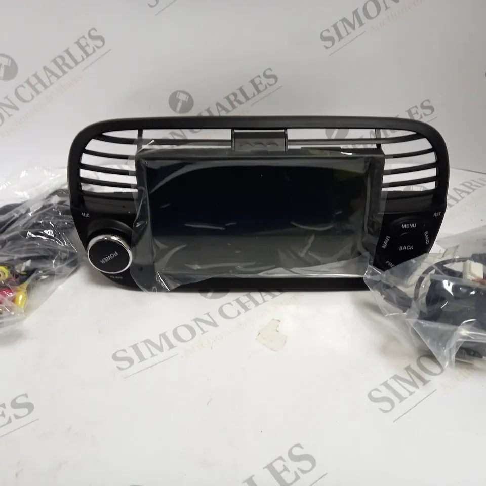 BOXED DESIGNER ANDROID VEHICLE MEDIA STATION