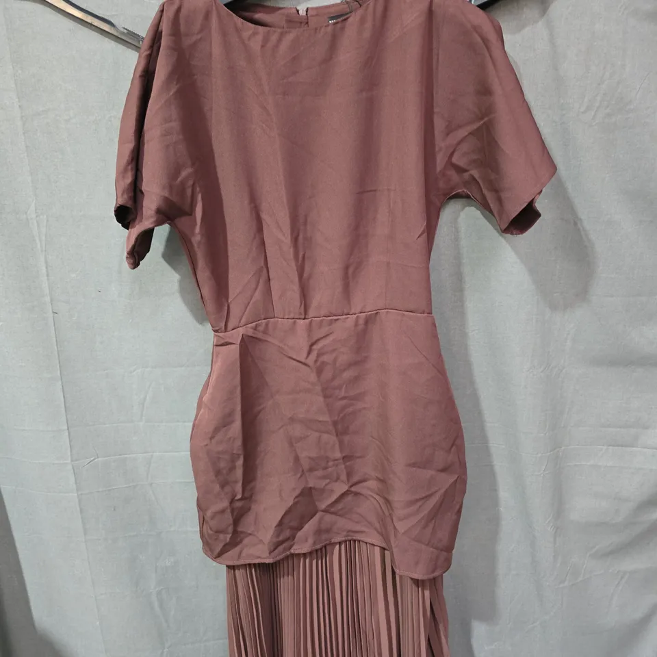 PRETTYLITTLETHING DRESS - MAUVE, SHORT SLEEVE, PLEATED HEM UK 8