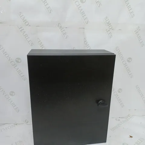 MATT:E 3 PHASE EV CONNECTION UNIT WITH 3 X 32A DOUBLE POLE TYPE C MCBS