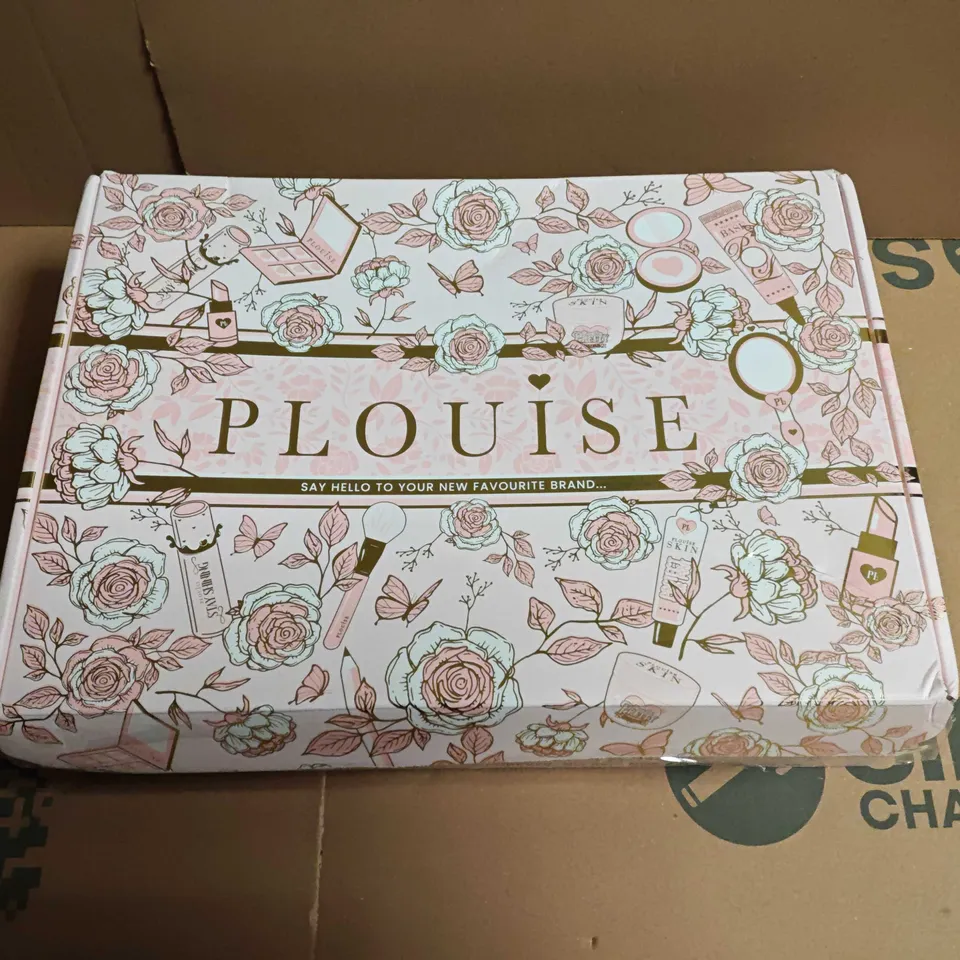 PLOUISE 4-PIECE COSMETIC SET TO INCLUDE LIP CONDITIONER, LIQUID BLUSH AND MAKEUP WIPES