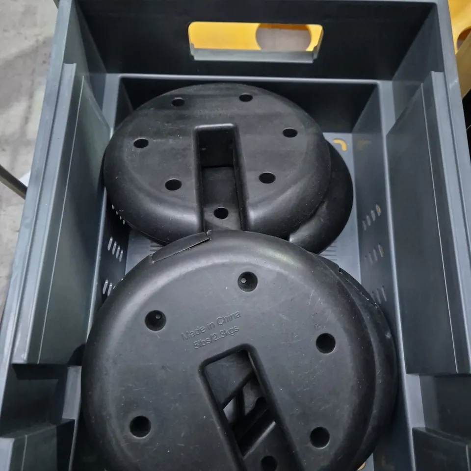 LOT OF APPROXIMATELY 6 WEIGHTED PARASOL BASES