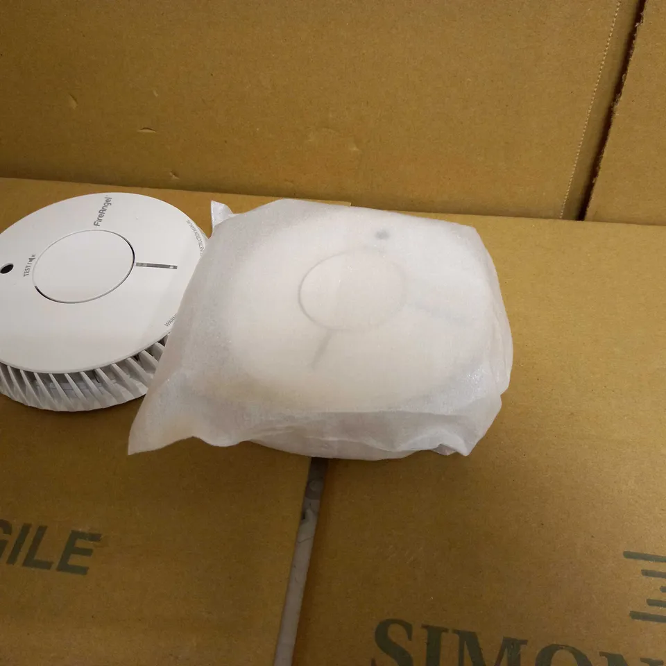 FIREANGEL SMOKE ALARM - TWO ALARMS INCLUDED
