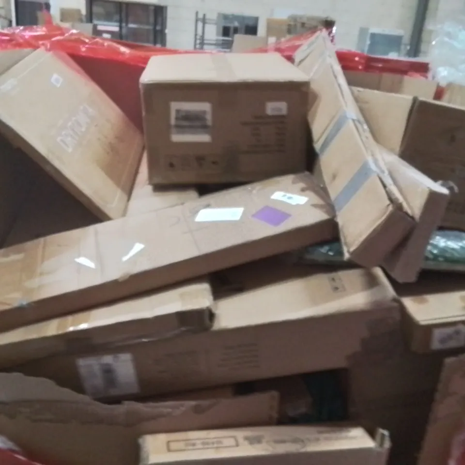 PALLET OF ASSORTED HOUSEHOLD GOODS AND PRODUCTS TO INCLUDE;KICK SCOOTER,TOWEL RACK,VACUUM STAND 