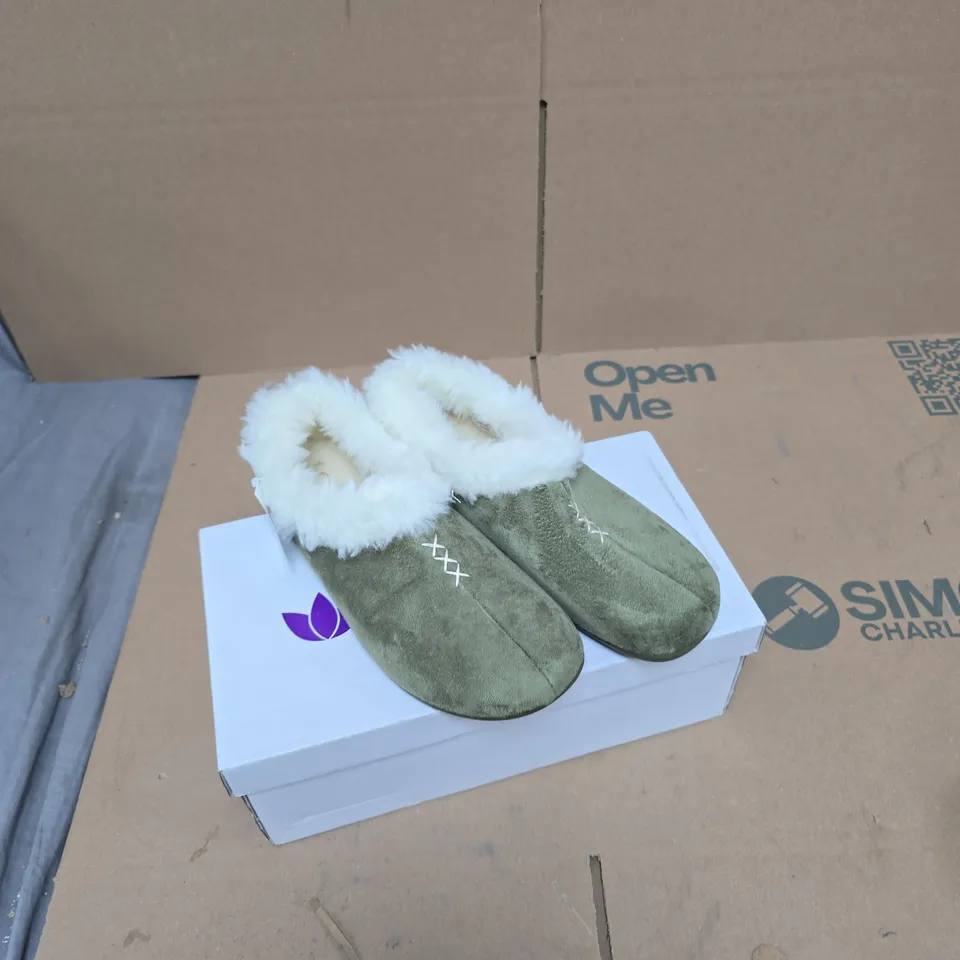 UK 4.5 LOTUS BERNADA KHAKI WOOL-LINED SLIPPERS – EU 37 ULH103