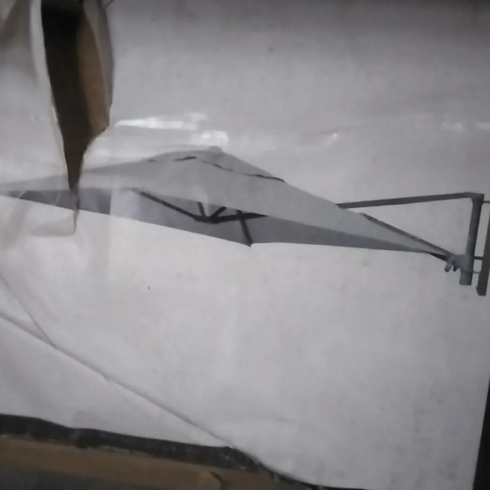 BOXED WALL MOUNTED SQUARE CANTILEVER 2X2M