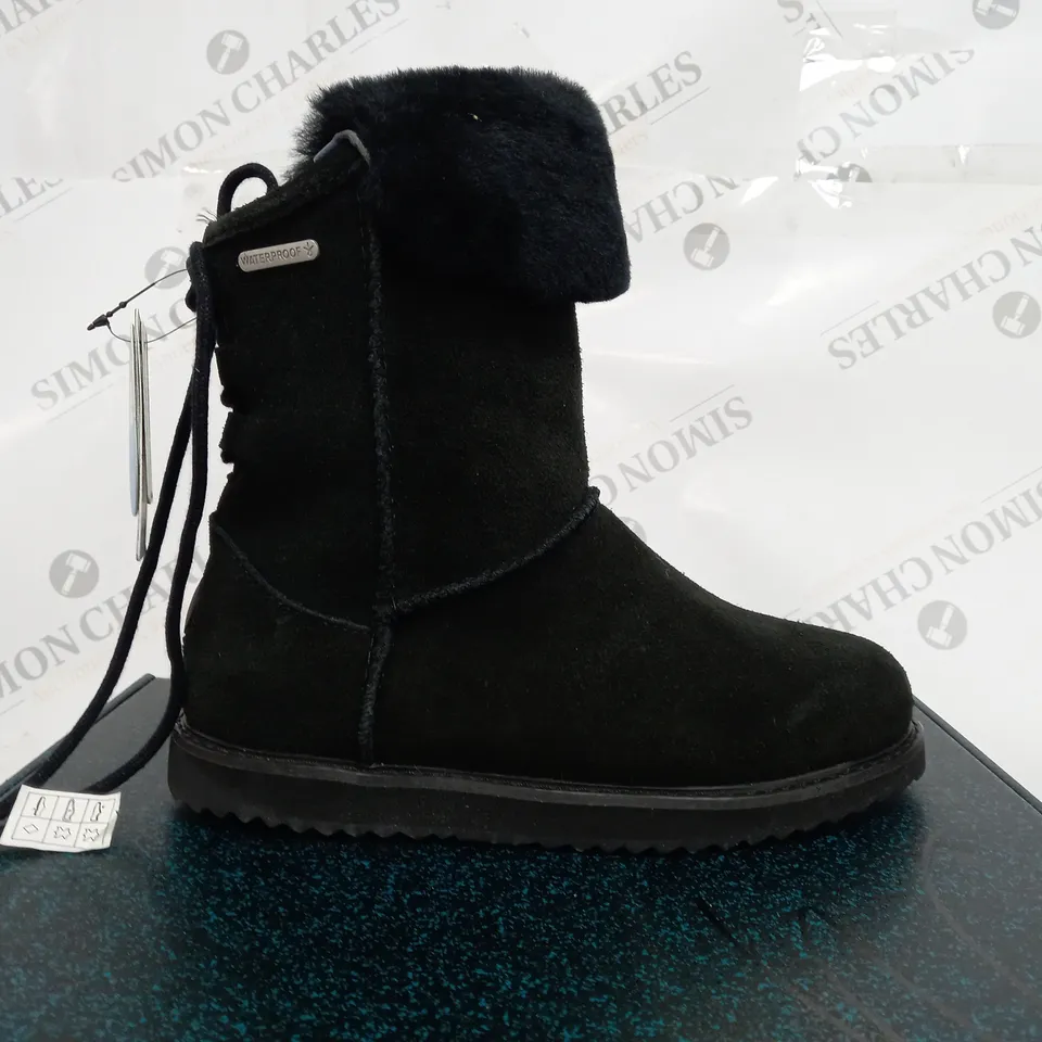 EMU BIRDWOOD BOOTS SIZE 4 BLACK - BOXED 