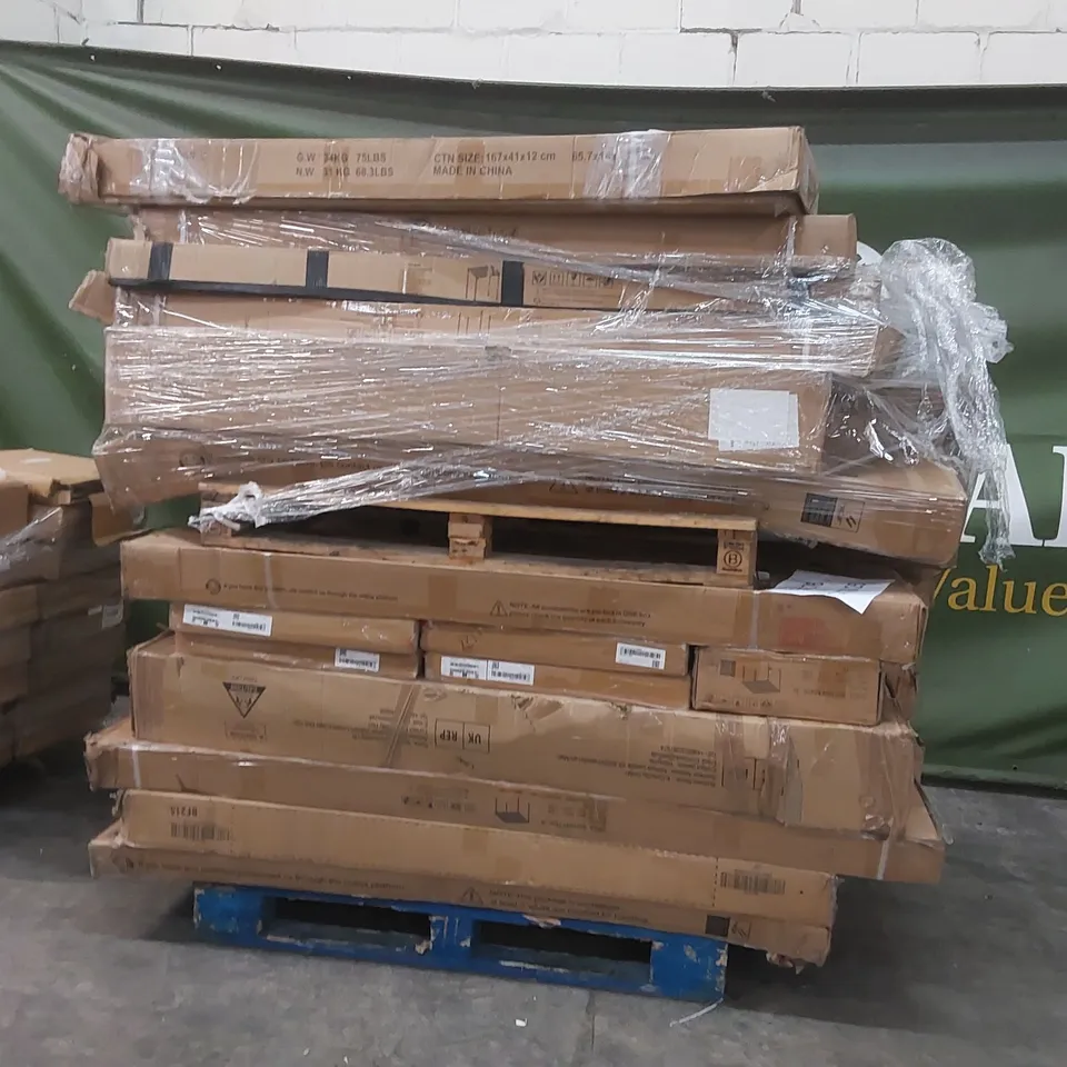 PALLET CONTAINING A VERY LARGE QUANTITY OF ASSORTED GARDEN PERGOLAS AND RELATED ITEMS ECT