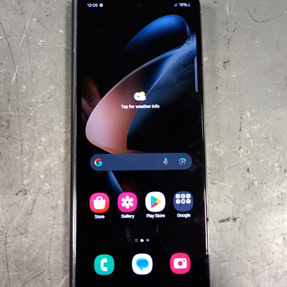 SAMSUNG GALAXY Z FOLD4 SMARTPHONE 