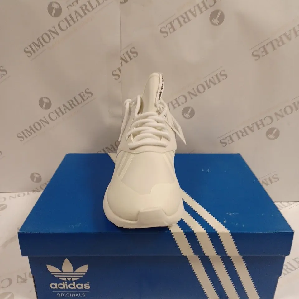BOXED ADIDAS TUBULAR RUNNER UK 8 