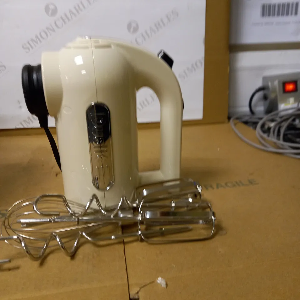 DUALIT HAND MIXER CREAM/SILVER