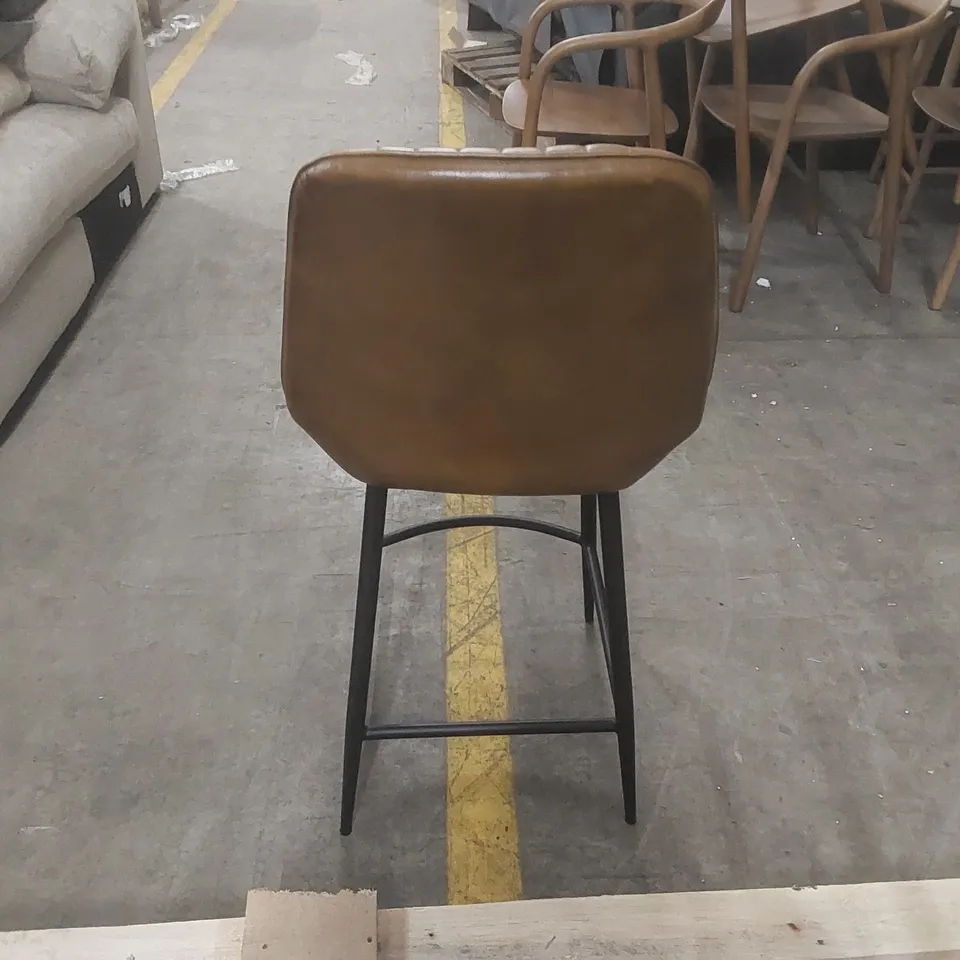 BROOKLYN LEATHER BAR STOOL