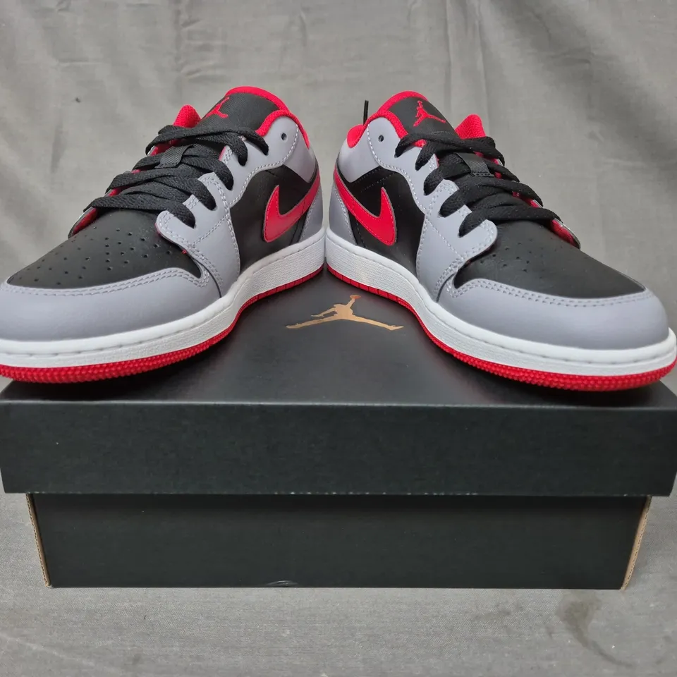 BOXED PAIR OF NIKE AIR JORDAN 1 LOW SHOES IN CEMENT/BLACK/RED UK SIZE 4