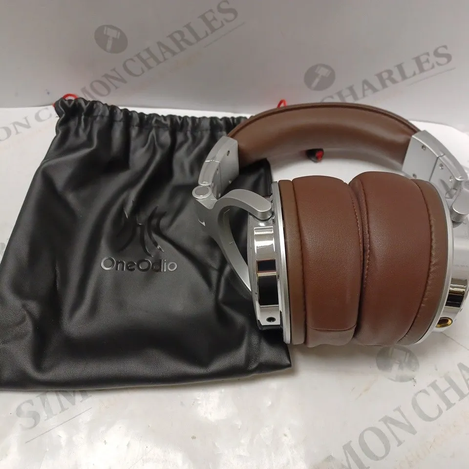 BOXED ONEODIO STUDIO DJ HEADPHONES PRO-30