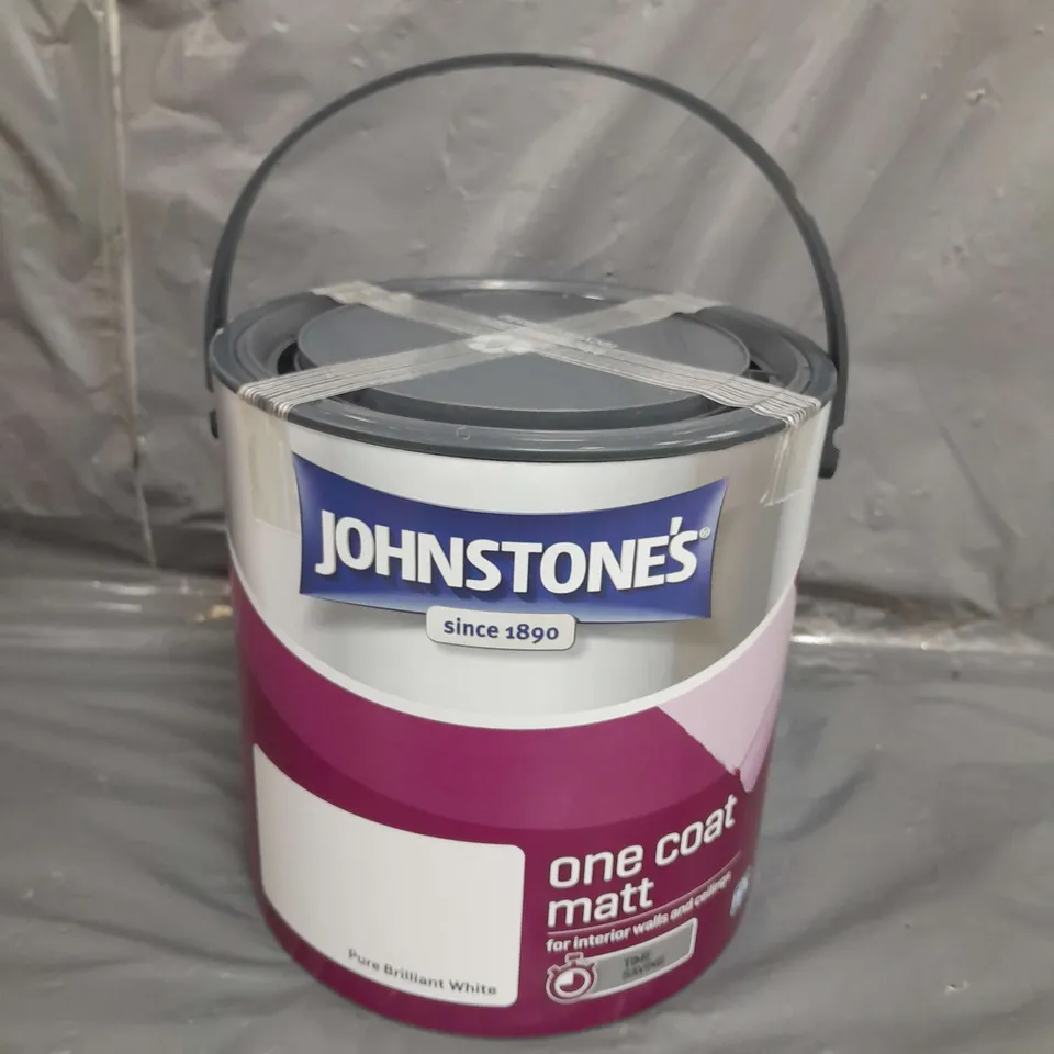JOHNSTONES ONE COAT MATT EMULSION PAINT BRILLIANT WHITE 2.5L 