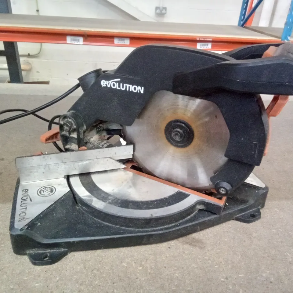 BOXED EVOLUTION 210MM TCT MULTI-MATERIAL CUTTING COMPOUND MITRE SAW
