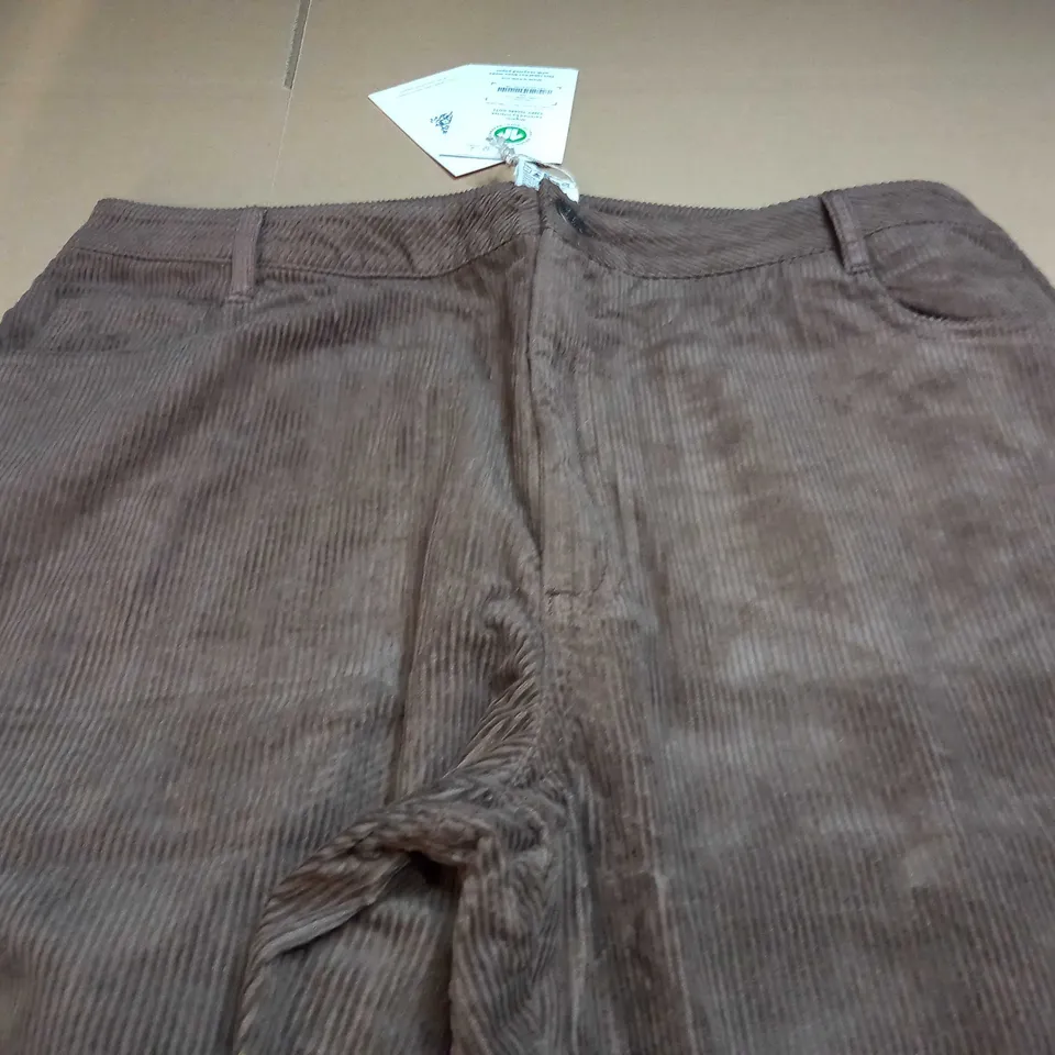 LUCY YAK DANA TROUSERS ORGANIC CORDUROY IN COCOA - SIZE 34R
