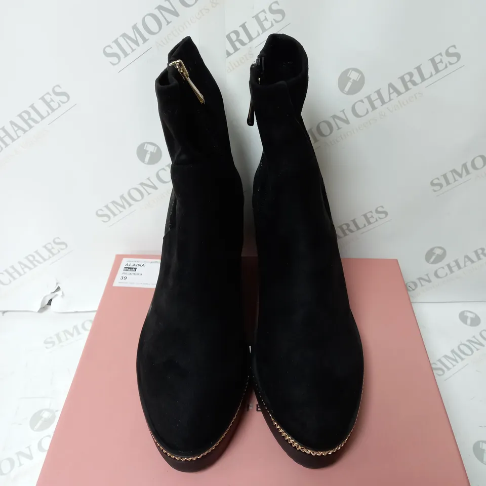 BOXED MODA IN PELLE ALAINA WEDGE HEEL SOCK BOOT - BLACK - SIZE 6