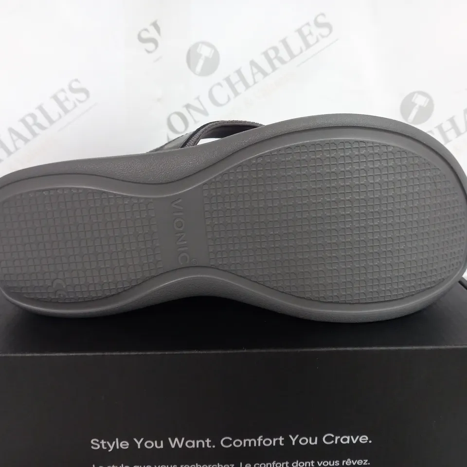 VIONIC PLATFORM OPEN TOE SANDAL IN GREY - SIZE 6