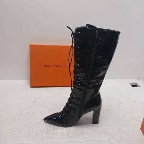 GRACE EVERY STEP KNEE-HIGH BLACK PATENT LEATHER BOOT – UK 9 (EU 44) – BOXED