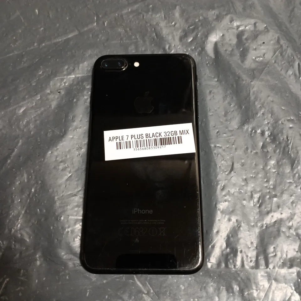 APPLE IPHONE 7 PLUS BLACK 32GB – BOXED WITH USB CABLE