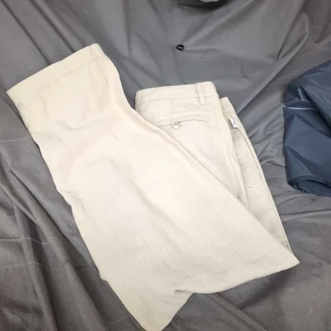 PUMA SELECT BEIGE CHINOS – MEN'S TROUSERS, UK 32 (US 32)