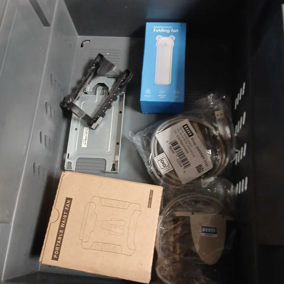 BOX OF APPROXIMATELY 6 ASSORTED ELECTRICAL ITEMS INCLUDING NECK-HANGING SPRAY FAN F2 AND PORTABLE WAIST FAN BUNDLE