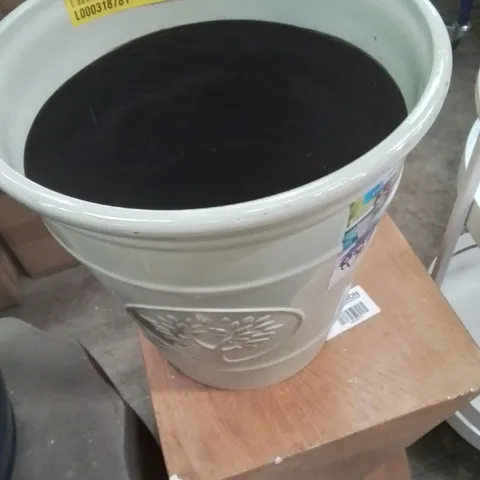 PLANT POT