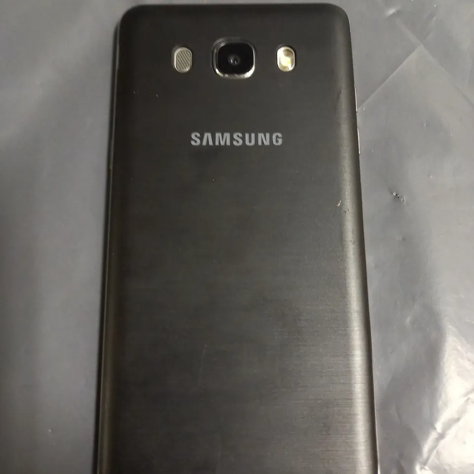 SAMSUNG GALAXY J5 SMARTPHONE