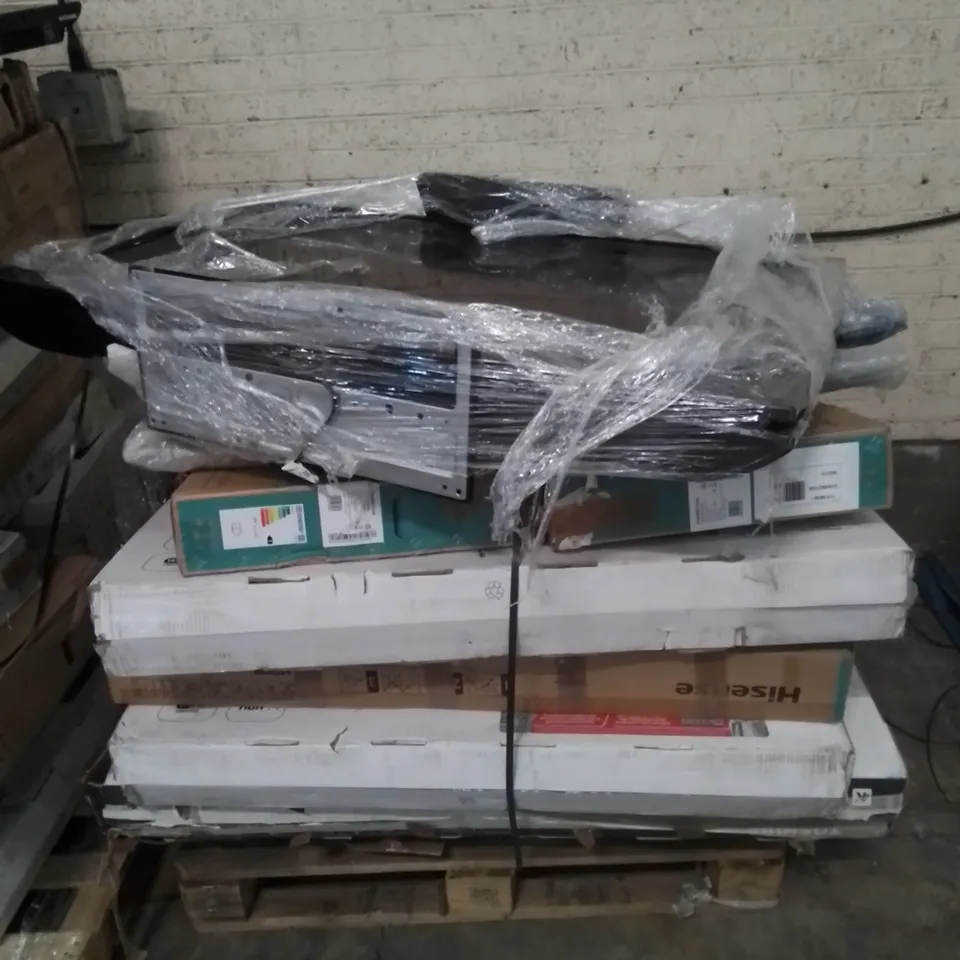 PALLET TO CONTAIN APPROX 10 X ASSORTED TVS. DAMAGED TVS FOR SPARES AND REPAIRS ONLY 